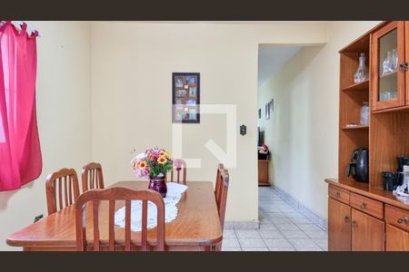 Casa à venda com 100m², 3 quartos e 1 vaga Casa à venda com 100m², 3 quartos e 1 vagaSala de Jantar