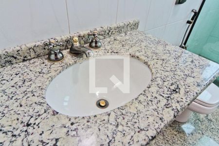 Casa à venda com 600m², 5 quartos e 7 vagas Casa à venda com 600m², 5 quartos e 7 vagasBanheiro da Suíte 4