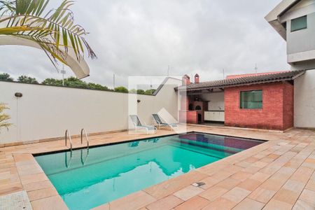 Casa à venda com 600m², 5 quartos e 7 vagas Casa à venda com 600m², 5 quartos e 7 vagasÁrea externa