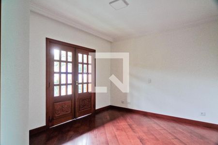 Casa à venda com 600m², 5 quartos e 7 vagas Casa à venda com 600m², 5 quartos e 7 vagasSuíte 1