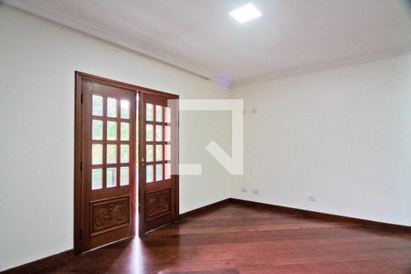 Casa à venda com 600m², 5 quartos e 7 vagas Casa à venda com 600m², 5 quartos e 7 vagasSuíte 2