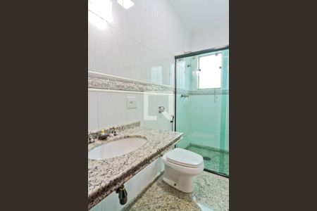 Casa à venda com 600m², 5 quartos e 7 vagas Casa à venda com 600m², 5 quartos e 7 vagasBanheiro da Suíte 4