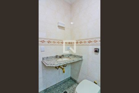 Casa à venda com 600m², 5 quartos e 7 vagas Casa à venda com 600m², 5 quartos e 7 vagasBanheiro da Suíte 3