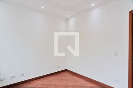 Casa à venda com 600m², 5 quartos e 7 vagas Casa à venda com 600m², 5 quartos e 7 vagasEscritório