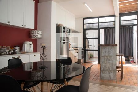 Casa à venda com 120m², 2 quartos e 1 vagaCopa