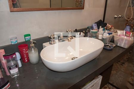 Casa à venda com 120m², 2 quartos e 1 vagaBanheiro