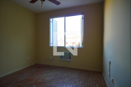 Quarto 1 de apartamento para alugar com 3 quartos, 63m² em Passo D’areia, Porto Alegre