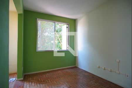 Sala  de apartamento para alugar com 3 quartos, 63m² em Passo D’areia, Porto Alegre