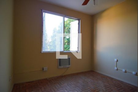 Quarto  1  de apartamento para alugar com 3 quartos, 63m² em Passo D’areia, Porto Alegre