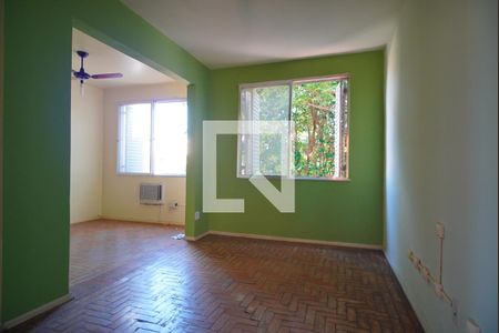 Sala  de apartamento para alugar com 3 quartos, 63m² em Passo D’areia, Porto Alegre