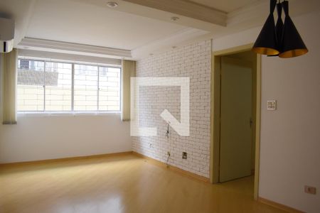 Sala de apartamento para alugar com 3 quartos, 90m² em Água Verde, Curitiba