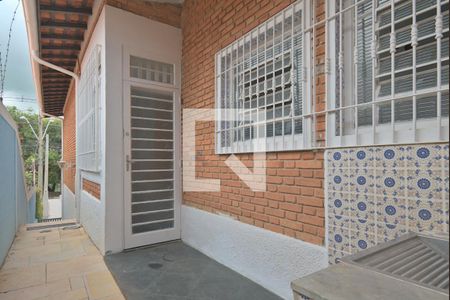 Casa para alugar com 205m², 3 quartos e 3 vagas Casa para alugar com 205m², 3 quartos e 3 vagasÁrea de Serviço 2 - Lateral