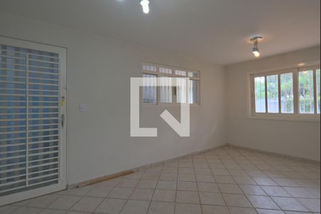 Casa para alugar com 205m², 3 quartos e 3 vagas Casa para alugar com 205m², 3 quartos e 3 vagasSala 4 - Andar inferior