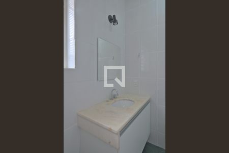 Casa para alugar com 205m², 3 quartos e 3 vagas Casa para alugar com 205m², 3 quartos e 3 vagasBanheiro Social