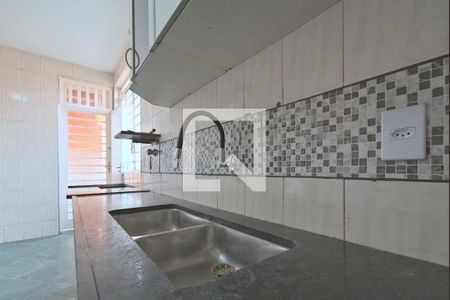 Casa para alugar com 205m², 3 quartos e 3 vagas Casa para alugar com 205m², 3 quartos e 3 vagasCozinha