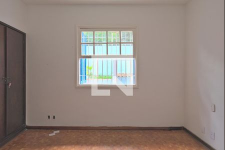 Casa para alugar com 205m², 3 quartos e 3 vagas Casa para alugar com 205m², 3 quartos e 3 vagasSuíte
