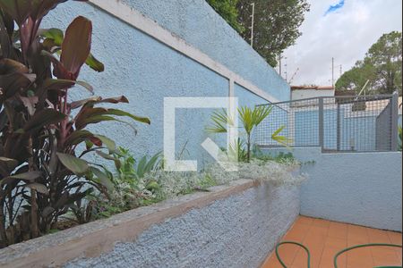 Casa para alugar com 205m², 3 quartos e 3 vagas Casa para alugar com 205m², 3 quartos e 3 vagasQuintal