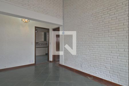 Casa para alugar com 205m², 3 quartos e 3 vagas Casa para alugar com 205m², 3 quartos e 3 vagasSala 3