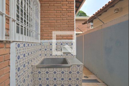 Casa para alugar com 205m², 3 quartos e 3 vagas Casa para alugar com 205m², 3 quartos e 3 vagasÁrea de Serviço 2 - Lateral