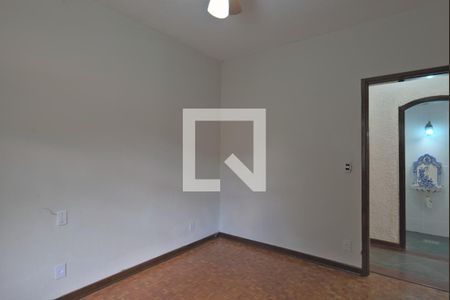 Casa para alugar com 205m², 3 quartos e 3 vagas Casa para alugar com 205m², 3 quartos e 3 vagasQuarto 1