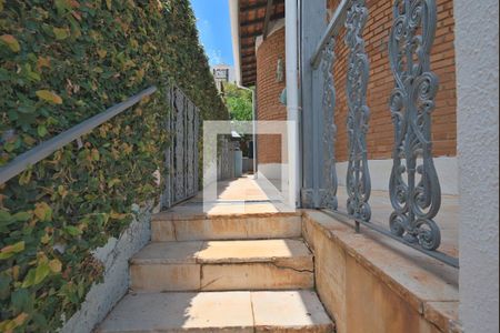 Casa para alugar com 205m², 3 quartos e 3 vagas Casa para alugar com 205m², 3 quartos e 3 vagasFrete