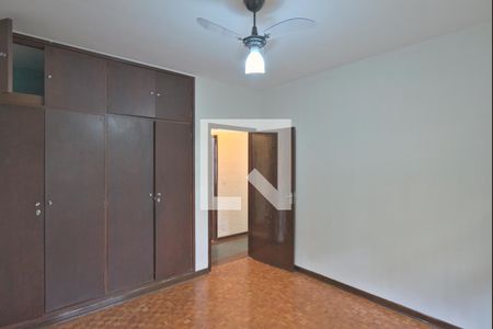Casa para alugar com 205m², 3 quartos e 3 vagas Casa para alugar com 205m², 3 quartos e 3 vagasQuarto 2