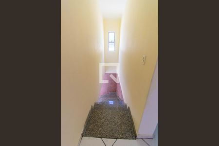 Casa para alugar com 160m², 3 quartos e 4 vagasEscada