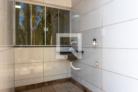 Casa de condomínio para alugar com 80m², 2 quartos e 2 vagas Casa de condomínio para alugar com 80m², 2 quartos e 2 vagasÁrea de Serviço