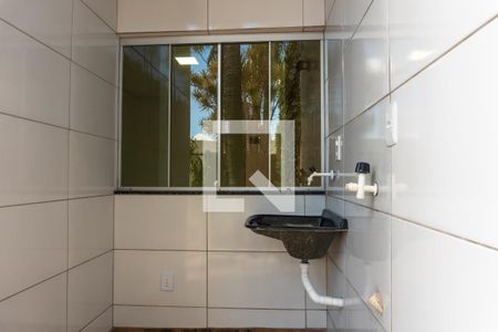 Casa de condomínio para alugar com 80m², 2 quartos e 2 vagas Casa de condomínio para alugar com 80m², 2 quartos e 2 vagasÁrea de Serviço