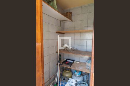 Casa à venda com 174m², 3 quartos e 5 vagas Casa à venda com 174m², 3 quartos e 5 vagasDespensa 1