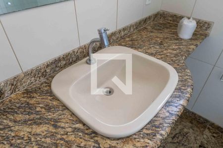 Casa à venda com 174m², 3 quartos e 5 vagas Casa à venda com 174m², 3 quartos e 5 vagasBanheiro da Suíte 2