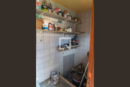 Casa à venda com 174m², 3 quartos e 5 vagas Casa à venda com 174m², 3 quartos e 5 vagasQuarto da Bomba