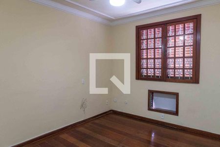 Casa à venda com 174m², 3 quartos e 5 vagas Casa à venda com 174m², 3 quartos e 5 vagasSuíte 2