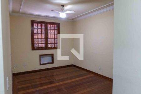 Casa à venda com 174m², 3 quartos e 5 vagas Casa à venda com 174m², 3 quartos e 5 vagasSuíte 2