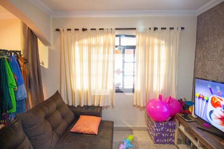 Sala de casa para alugar com 3 quartos, 170m² em Vila Verde, São Paulo