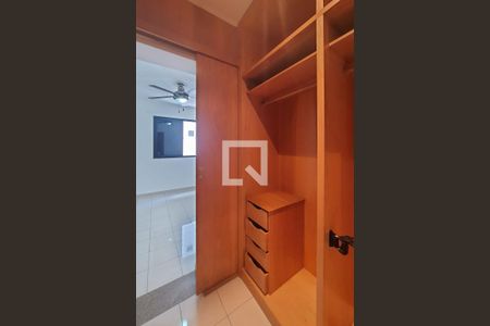Apartamento para alugar com 120m², 3 quartos e 2 vagasCloset da suíte