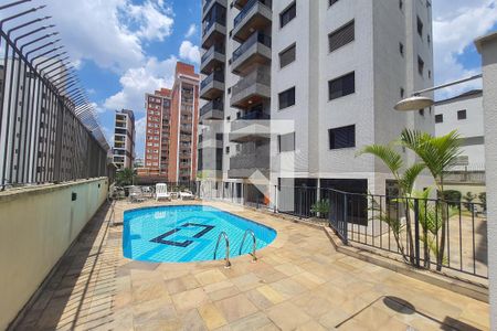 Apartamento para alugar com 120m², 3 quartos e 2 vagasÁrea comum - Piscina
