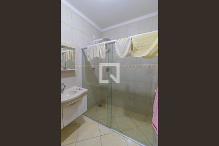 Casa à venda com 270m², 5 quartos e 4 vagas Casa à venda com 270m², 5 quartos e 4 vagasBanheiro da Suíte 2