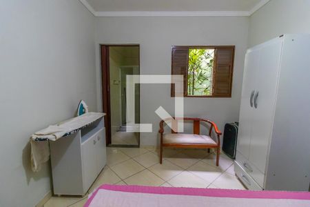 Casa à venda com 270m², 5 quartos e 4 vagas Casa à venda com 270m², 5 quartos e 4 vagasSuíte 1