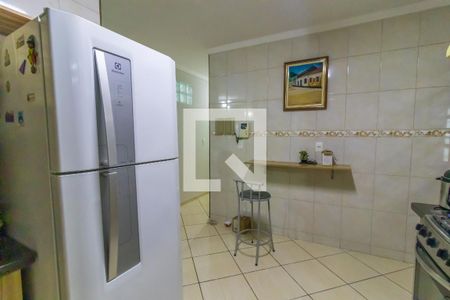 Casa à venda com 270m², 5 quartos e 4 vagas Casa à venda com 270m², 5 quartos e 4 vagasCozinha