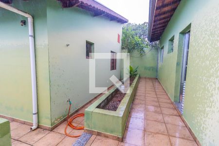 Casa à venda com 270m², 5 quartos e 4 vagas Casa à venda com 270m², 5 quartos e 4 vagasQuintal