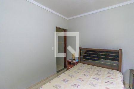 Casa à venda com 270m², 5 quartos e 4 vagas Casa à venda com 270m², 5 quartos e 4 vagasSuíte 4