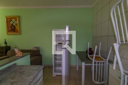 Casa à venda com 270m², 5 quartos e 4 vagas Casa à venda com 270m², 5 quartos e 4 vagasEdícula