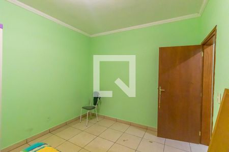 Casa à venda com 270m², 5 quartos e 4 vagas Casa à venda com 270m², 5 quartos e 4 vagasEdícula