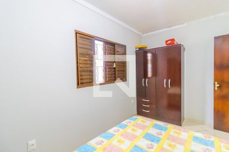 Casa à venda com 270m², 5 quartos e 4 vagas Casa à venda com 270m², 5 quartos e 4 vagas Suíte 3