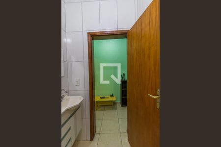 Casa à venda com 270m², 5 quartos e 4 vagas Casa à venda com 270m², 5 quartos e 4 vagasEdícula