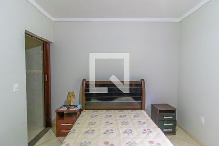 Casa à venda com 270m², 5 quartos e 4 vagas Casa à venda com 270m², 5 quartos e 4 vagasSuíte 4