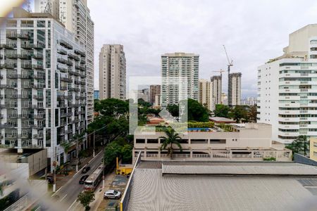 Apartamento à venda com 106m², 3 quartos e 2 vagasVaranda - Vista
