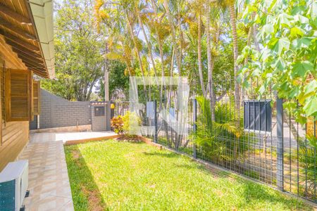 Casa à venda com 183m², 4 quartos e 4 vagas Casa à venda com 183m², 4 quartos e 4 vagasQuintal