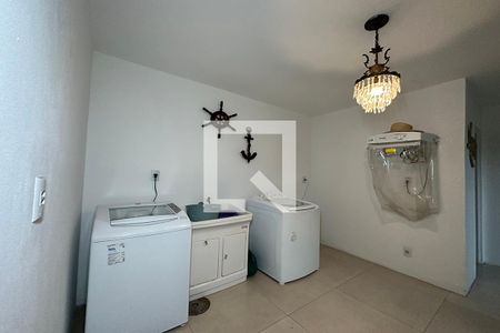 Casa à venda com 180m², 3 quartos e 3 vagasLavanderia